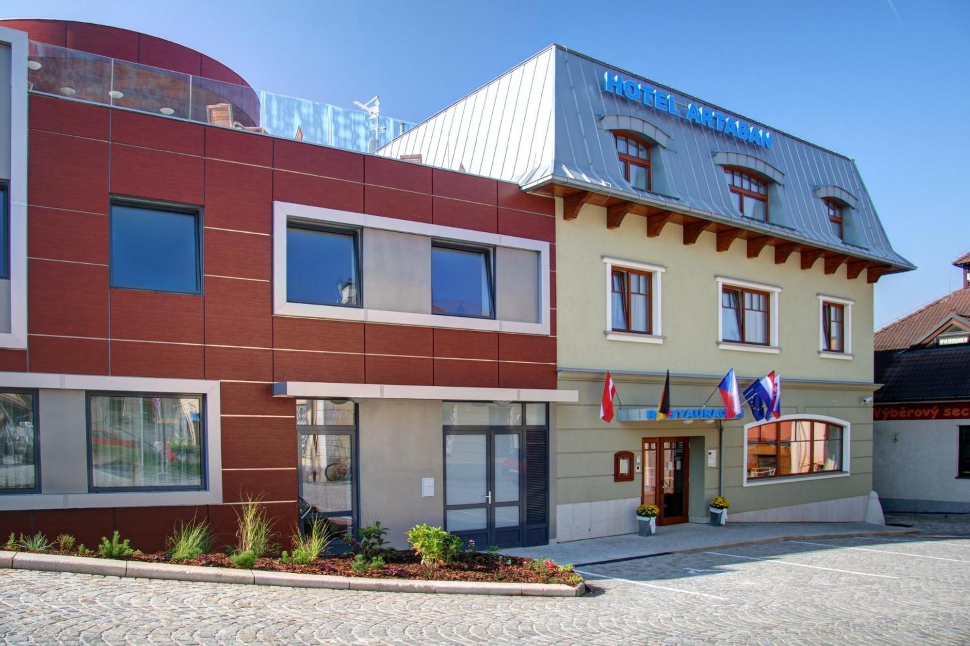 Žirovnice Hotel Artaban מראה חיצוני תמונה