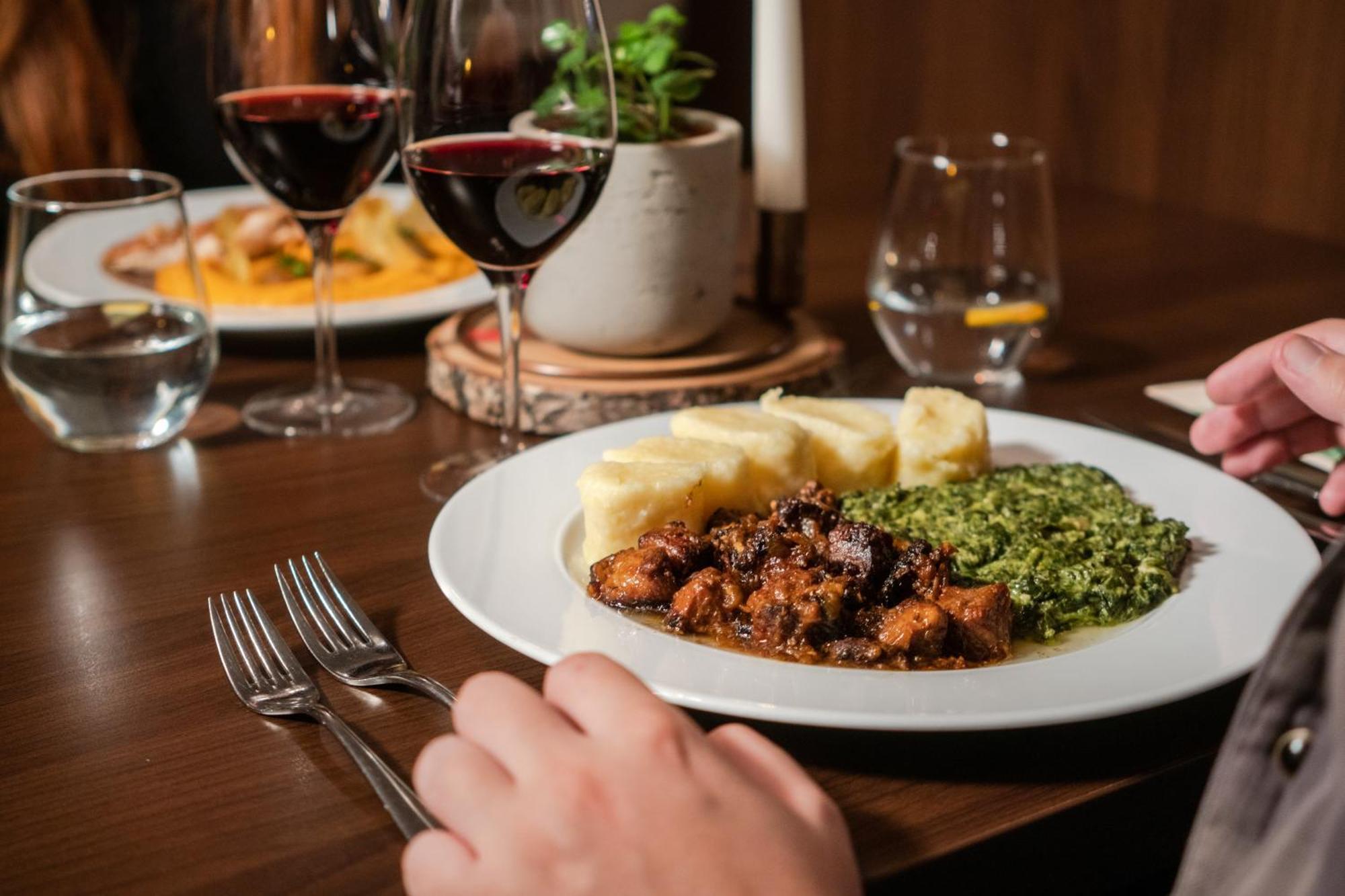 Žirovnice Hotel Artaban מראה חיצוני תמונה